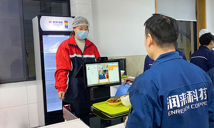 食堂建设成效