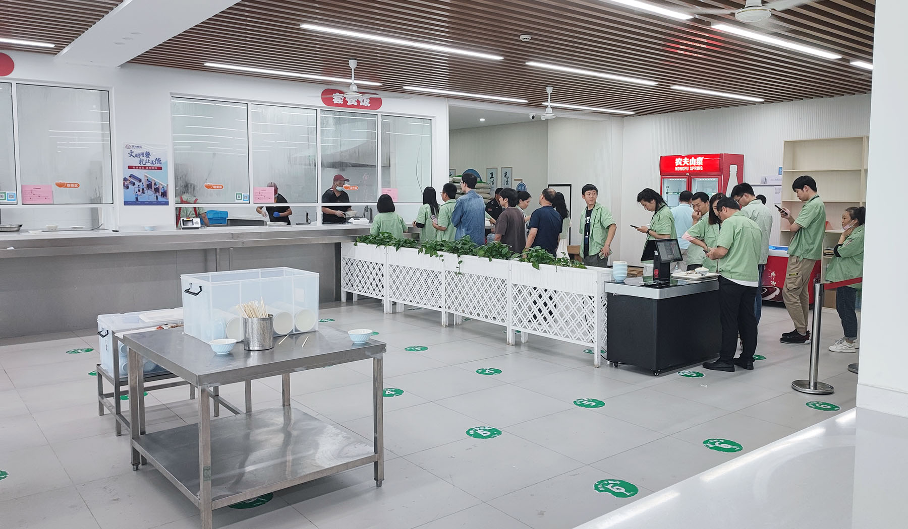 食堂建设成效