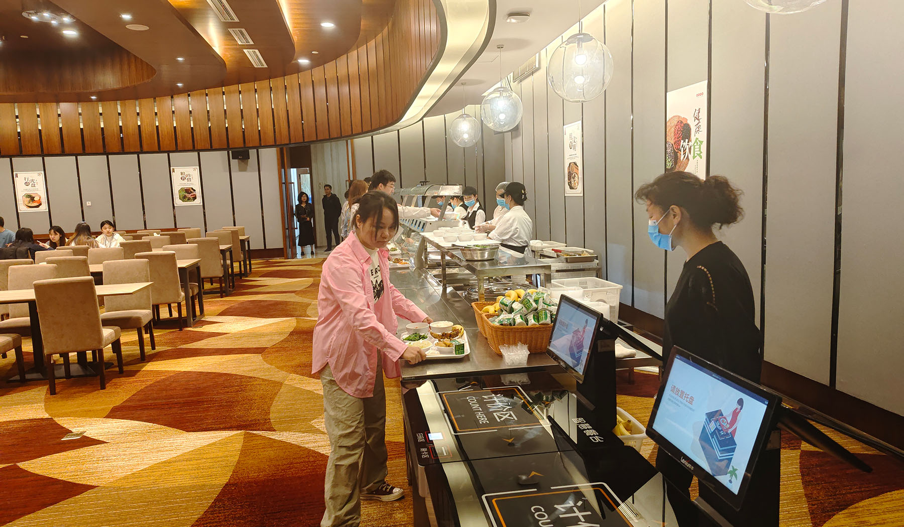 食堂建设成效