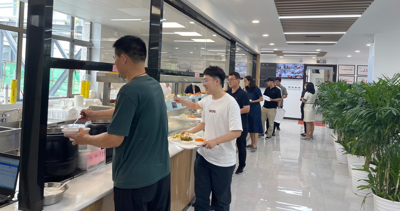 食堂建设成效