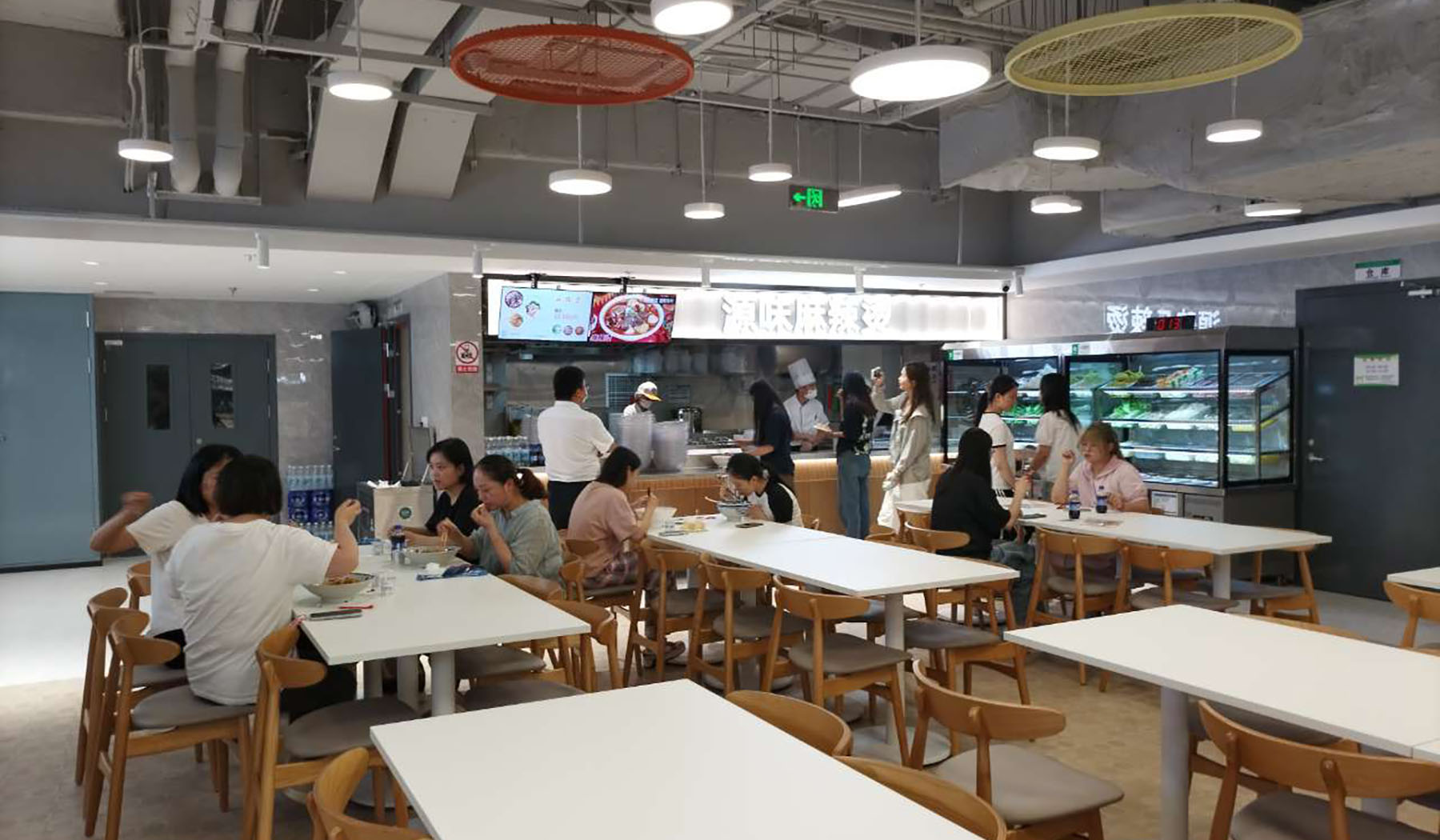 食堂建设成效