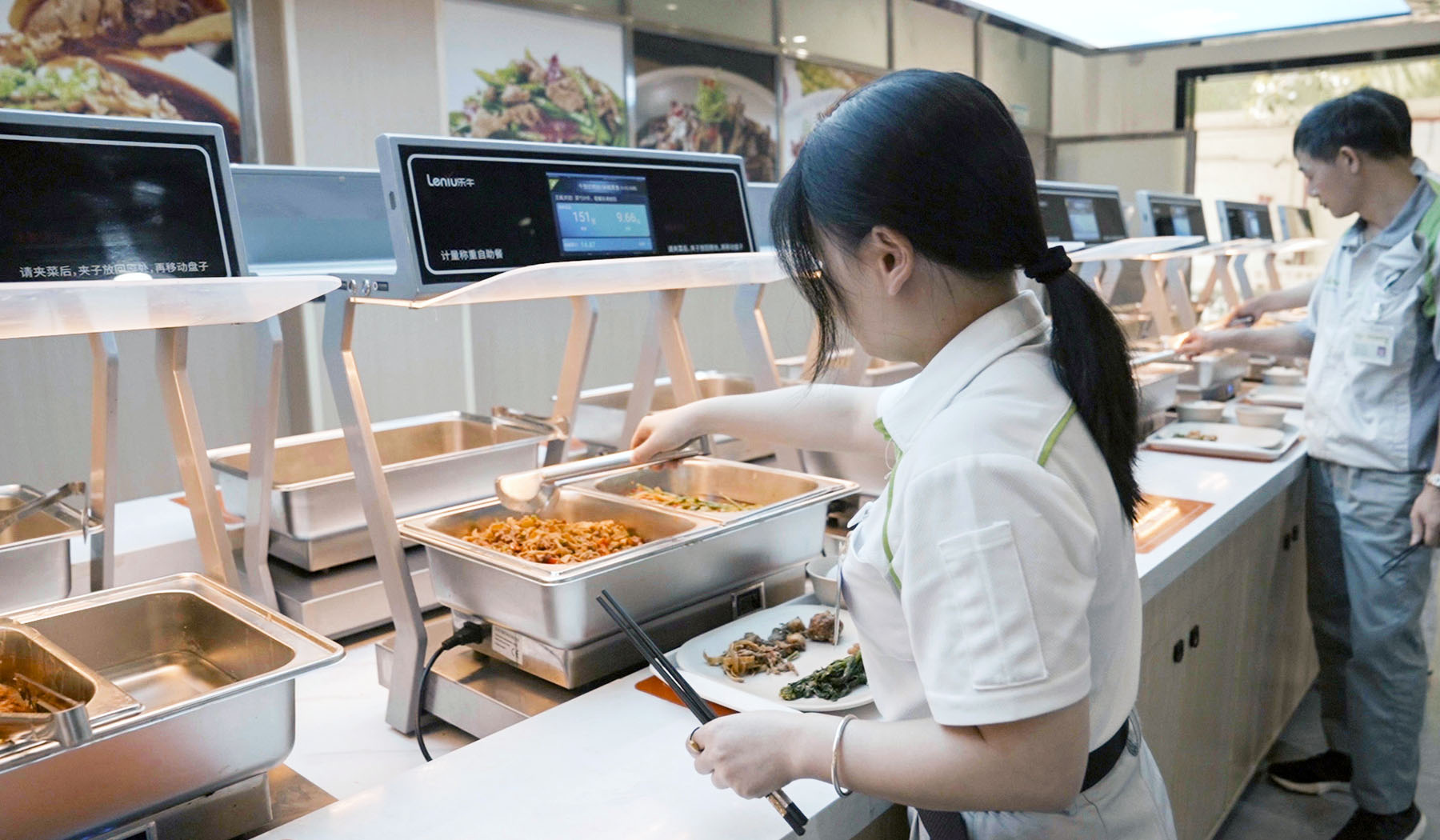 食堂建设成效
