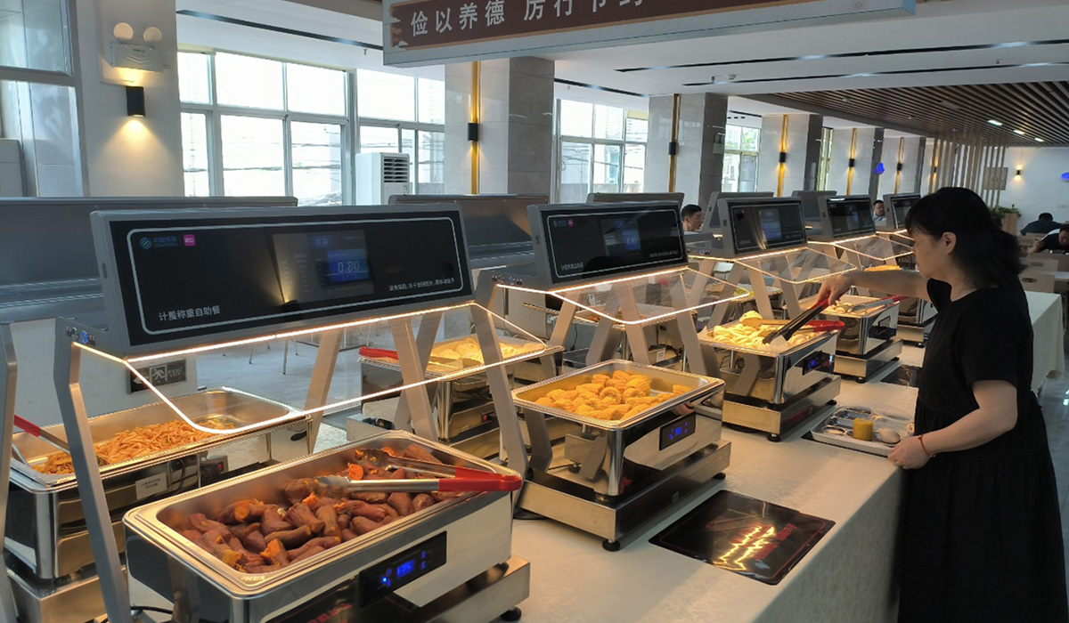食堂建设成效